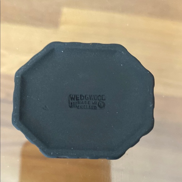 New Vintage Wedgwood Jasperware Fluted Grecian Trinket Box - Picture 3 of 5